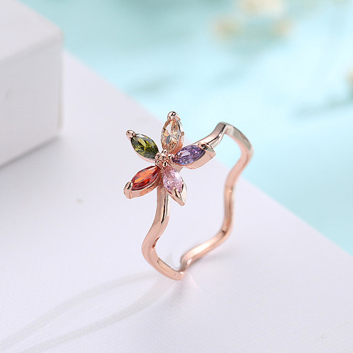 Anéis banhados a ouro rosa de zircônia casual com flor de pentagrama e chapeamento de cobre