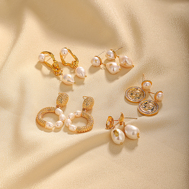 1 Pair Classical Retro Portrait Plating Inlay Imitation Pearl Copper Zircon 18K Gold Plated Drop Earrings
