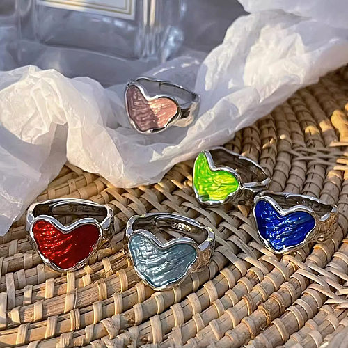 Anéis de esmalte de cobre em formato de coração estilo simples