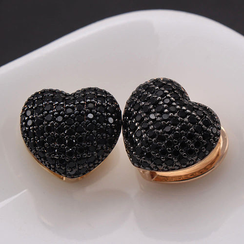 1 par de brincos de orelha banhados a ouro com zircônia de cobre estilo simples em formato de coração