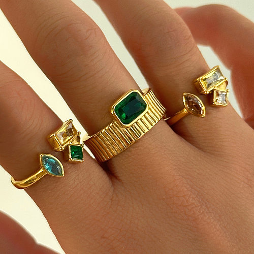 Anéis banhados a ouro 18K com zircão embutido de aço inoxidável com listra quadrada luxuosa e elegante