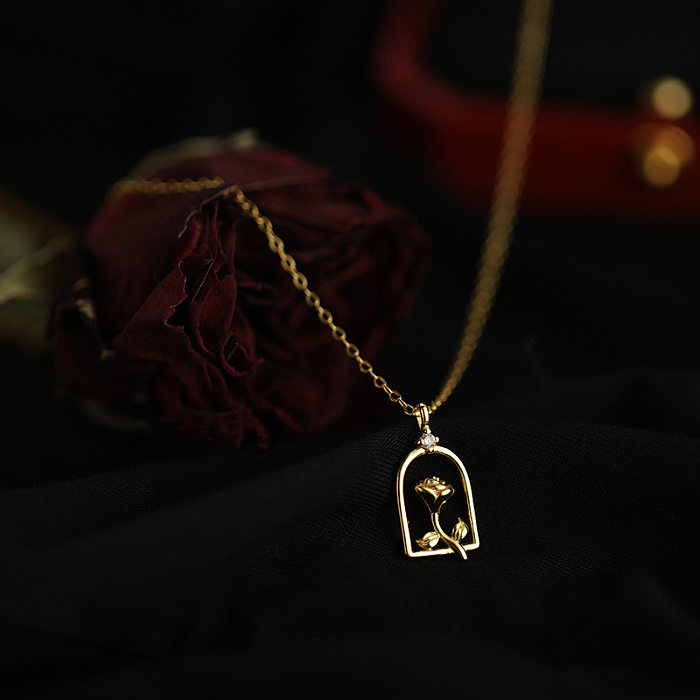 Collier pendentif en Zircon avec incrustation de placage de cuivre de fleur de Style Simple