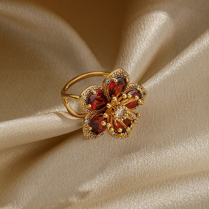 Offene Ringe im IG-Stil mit süßer Blumenverkupferung, Inlay-Zirkon, 18 Karat vergoldet