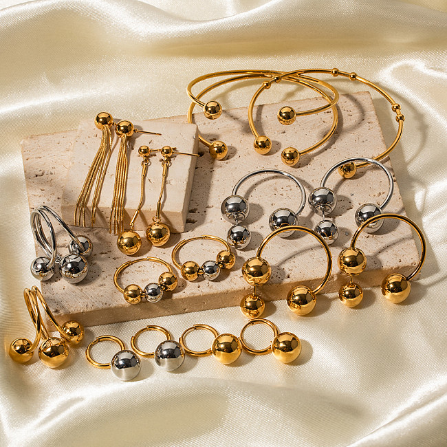 Lässiger klassischer Stil mit geometrischer Edelstahlbeschichtung, 18 Karat vergoldet, Ringe, Ohrringe, Halskette