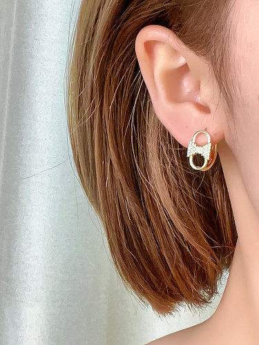 1 paire de boucles d'oreilles créoles en cuivre et Zircon, Style Simple et décontracté, incrustation de couleur unie, plaqué or blanc