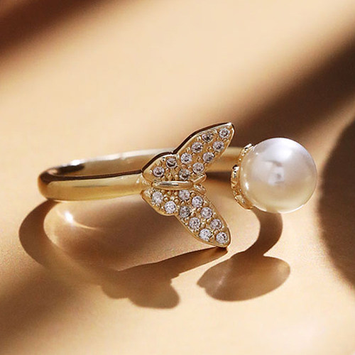 Elegante Dame-Schmetterlings-Kupfer-Inlay-künstliche Perlen-Zirkon-offene Ringe