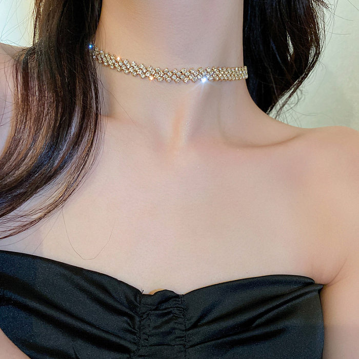 Luxurious Shiny Geometric Copper Inlay Rhinestones Necklace