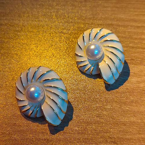 1 Pair Commute Snails Inlay Copper Pearl Ear Studs