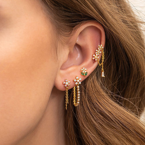 Ensemble de boucles d'oreilles en alliage de perles de chaîne de fleurs à la mode cinq pièces