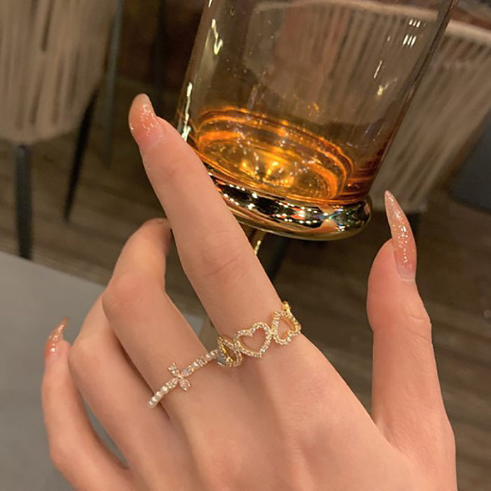 Fashion Heart-shaped Diamond Ring Female Light Luxury Copper Zircon Ring