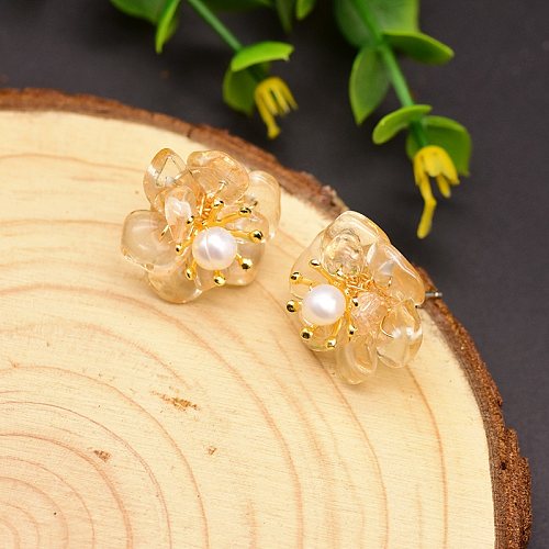 1 Pair Retro Flower Plating Inlay Copper Natural Stone Pearl 18K Gold Plated Ear Studs