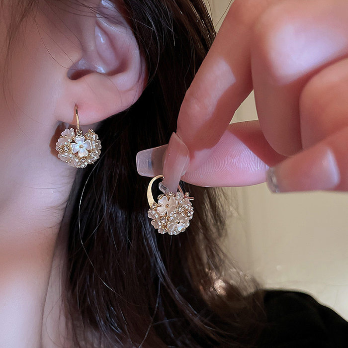 Boucles d'oreilles en Zircon avec incrustation de cuivre et fleur à la mode, 1 paire