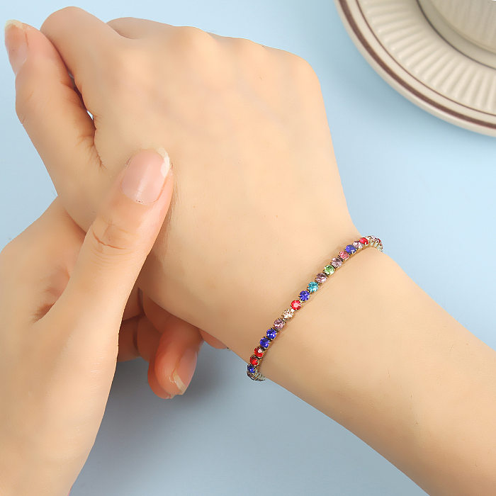 Collier de bracelets de pierres précieuses artificielles incrustés à la main en acier inoxydable géométrique de style moderne