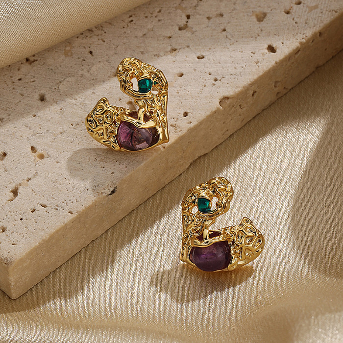 1 par de pinos de orelha banhados a ouro 18K, estilo retrô simples, forma de coração, chapeamento, cristal de cobre