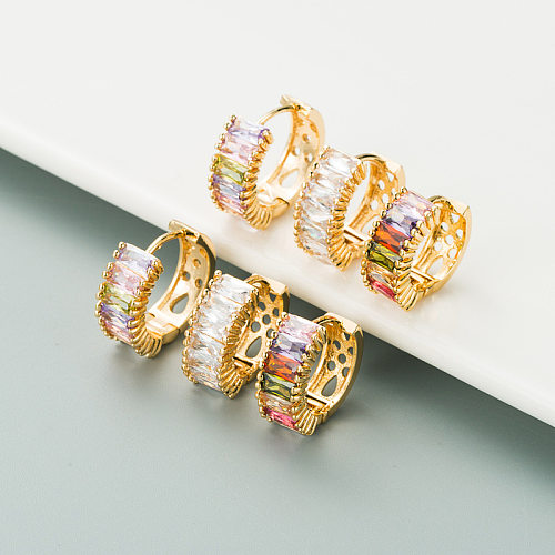 Brincos de cobre banhados a ouro vazados de zircônia de cor simples joias por atacado