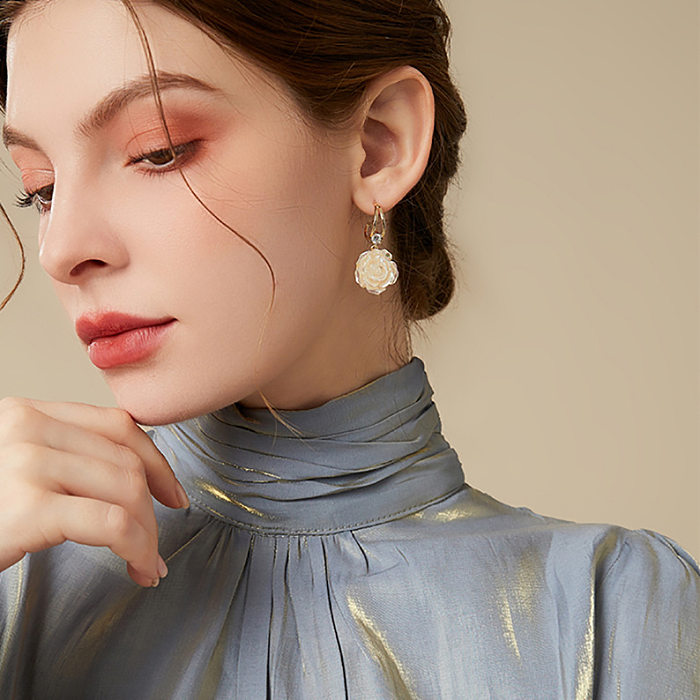 1 Pair Elegant Flower Plating Copper Resin Zircon Drop Earrings