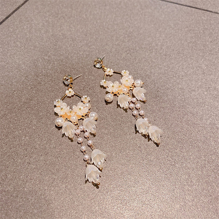 1 Pair Elegant Artistic Flower Pearl Plating Copper 18K Gold Plated Drop Earrings