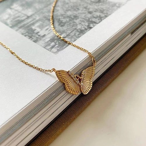 Schlichte Halskette mit Schmetterlings-Kupferbeschichtung und vergoldetem Anhänger