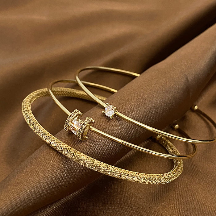 Brazalete chapado en oro de circón con incrustaciones de cobre de color sólido estilo IG