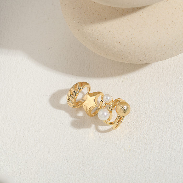 Elegante e luxuoso estilo clássico estrela geométrica chapeamento de cobre incrustação de pérolas artificiais banhado a ouro 14K anel aberto