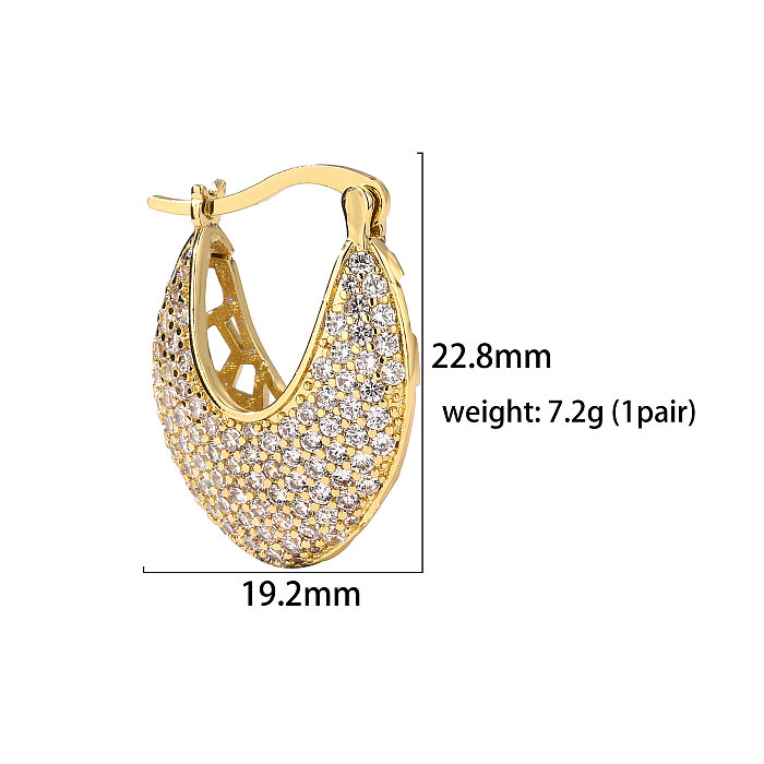 1 Paar elegante, luxuriöse, glänzende V-förmige Überzug-Ohrringe mit ausgehöhltem Kupfer-Zirkon-Inlay und 18 Karat vergoldet
