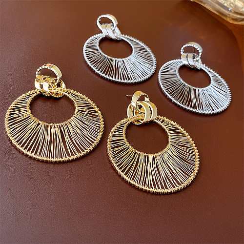 1 paire de boucles d'oreilles pendantes ajourées en placage de cuivre géométrique de Style Simple