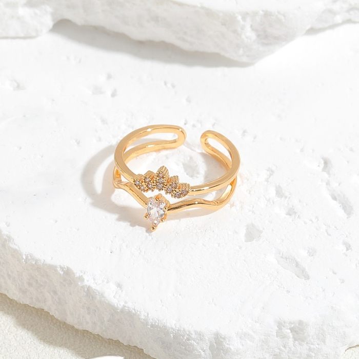 Elegante e luxuoso estilo clássico geométrico cobre chapeamento incrustado zircão anéis banhados a ouro 14K