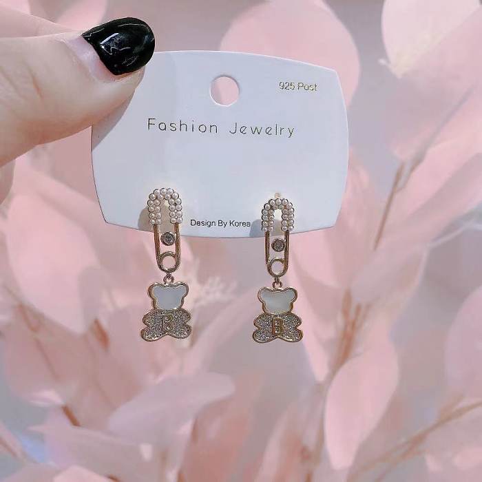1 Pair Cute Shiny Letter Bear Plating Inlay Copper Pearl Zircon 18K Gold Plated Drop Earrings