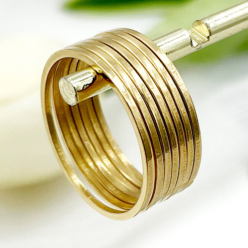 Klassischer Pendel-Stil, cooler Stil, einfarbige, vergoldete Ringe aus Edelstahl mit Schichten