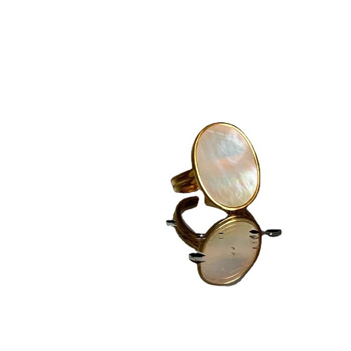 The New Oval Open Shell Ring Female Niche Design Fashion Light Luxury Copper Ring