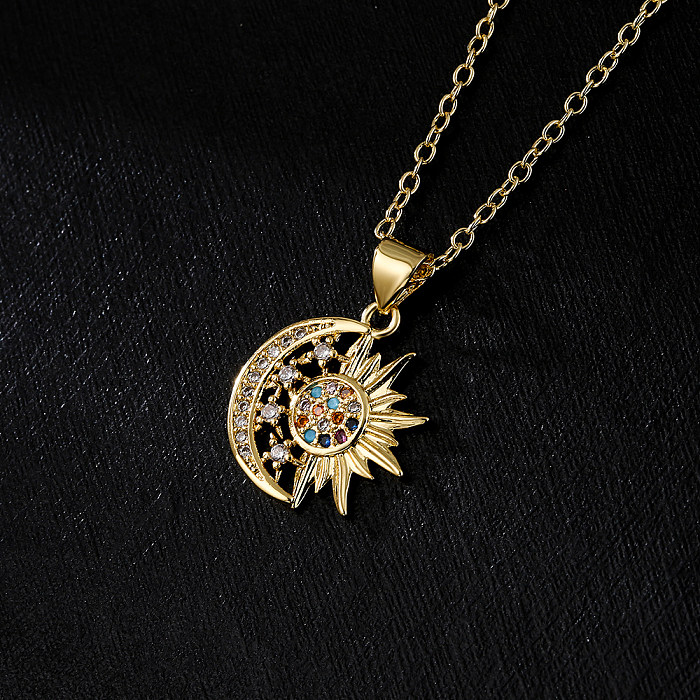 Collier pendentif en forme d'étoile en forme d'étoile de soleil et de lune avec zircon en or 18 carats