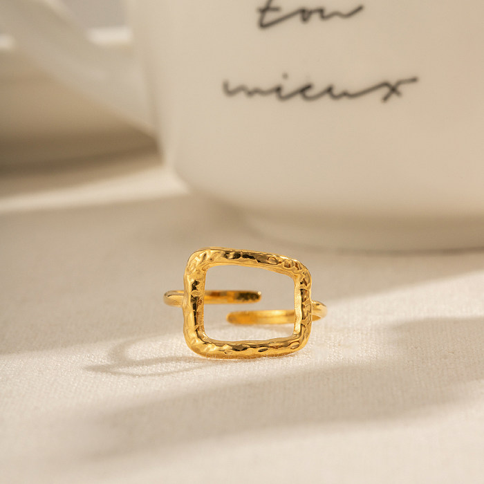 O ouro 18K de aço inoxidável do quadrado simples do estilo do estilo de IG chapeou anéis abertos no volume