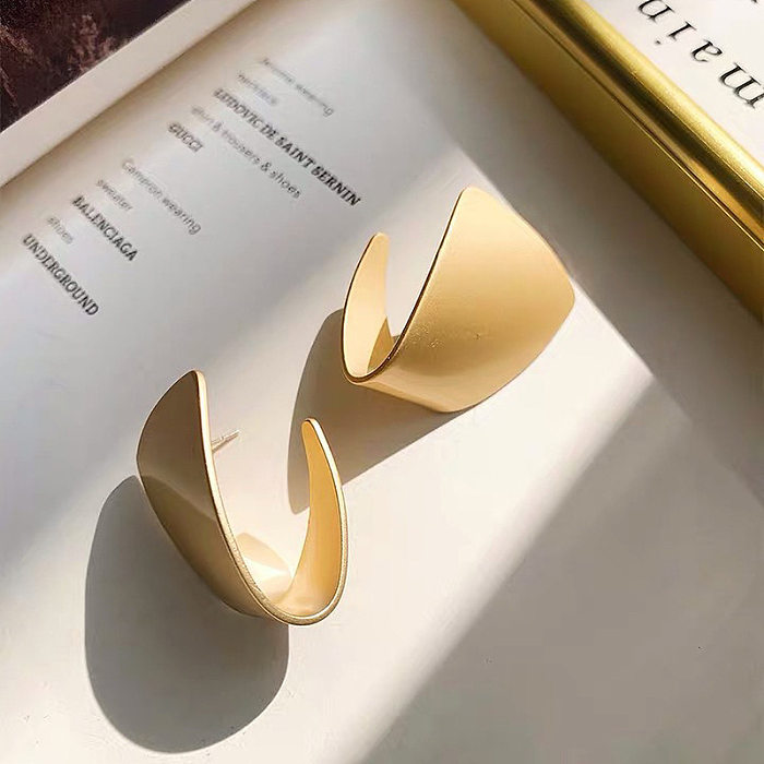 1 Pair Simple Style Artistic Geometric Plating Copper Earrings