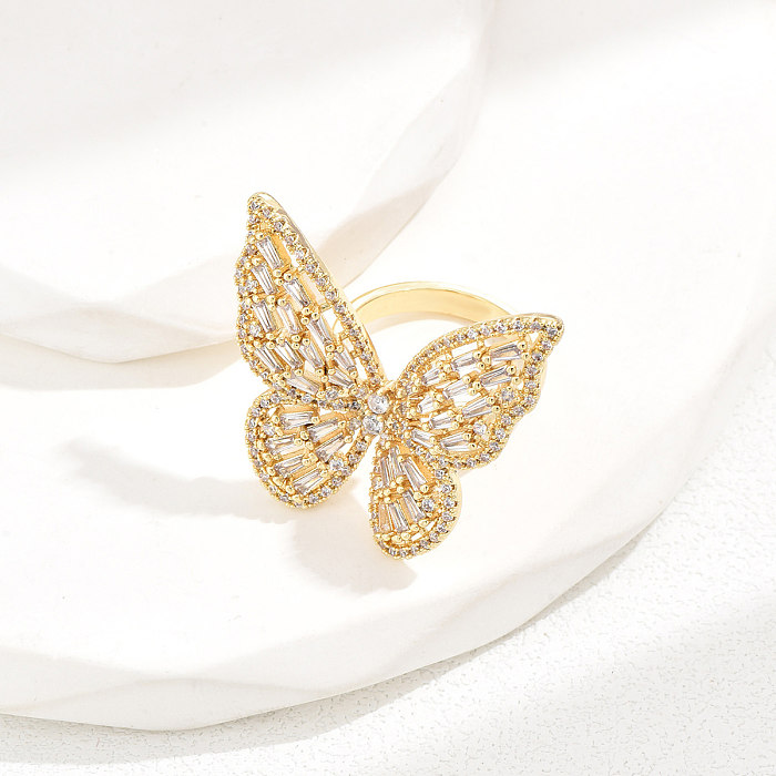Luxuriöse, romantische, glänzende Schmetterlings-Kupfer-Zirkon-Ringe in großen Mengen