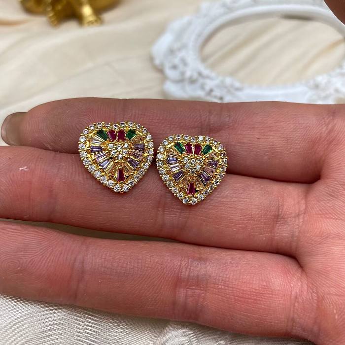 1 par de brincos de orelha de zircônia de cobre brilhante estilo simples em formato de coração brilhante