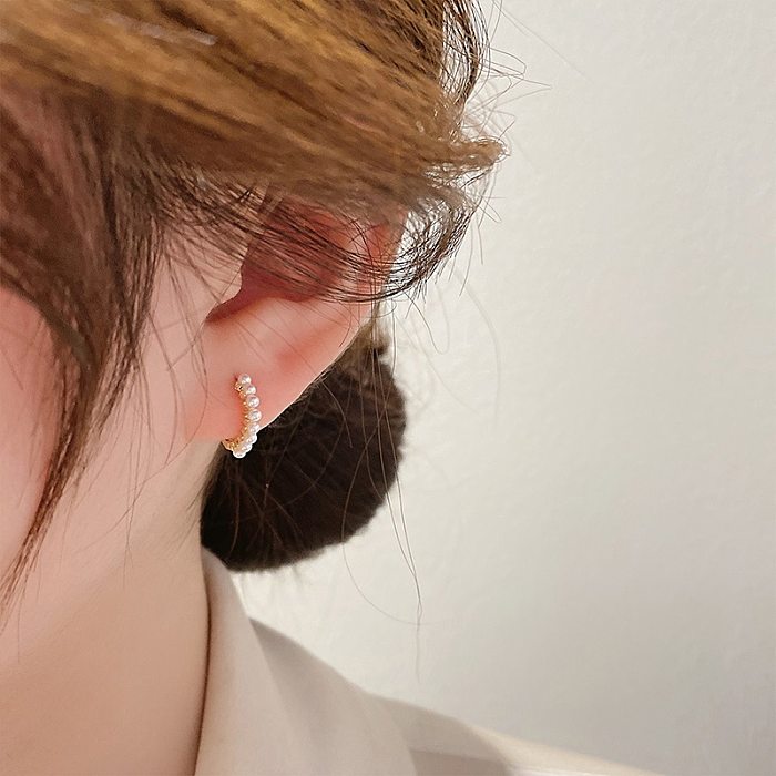 Simple Inlaid Pearl Geometric Circle Copper Earrings Wholesale