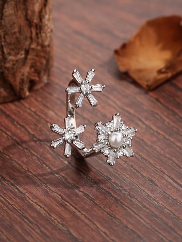 Sweet Flower Copper Asymmetrical Plating Inlay Zircon 18K Gold Plated Open Rings