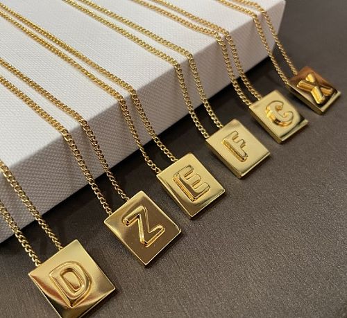 Schlichter Stil, Buchstaben-Kupfer-Beschichtung, vergoldete Anhänger-Halskette