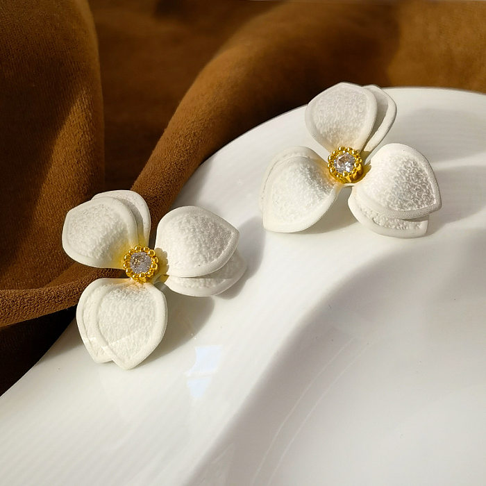 1 par de brincos de orelha de zircônia incrustados de cobre com flores da moda