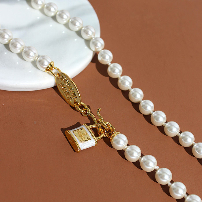 Collar con colgante chapado en cobre y perlas artificiales, candado de moda, 1 pieza