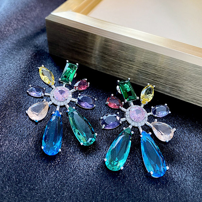 1 Pair Retro Sweet Flower Inlay Copper Zircon Ear Studs