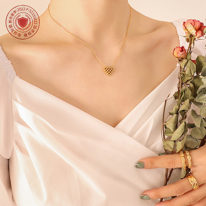 Pendientes De Collar En Forma De Corazón Chapados En Oro De Acero De Titanio Simples De Moda