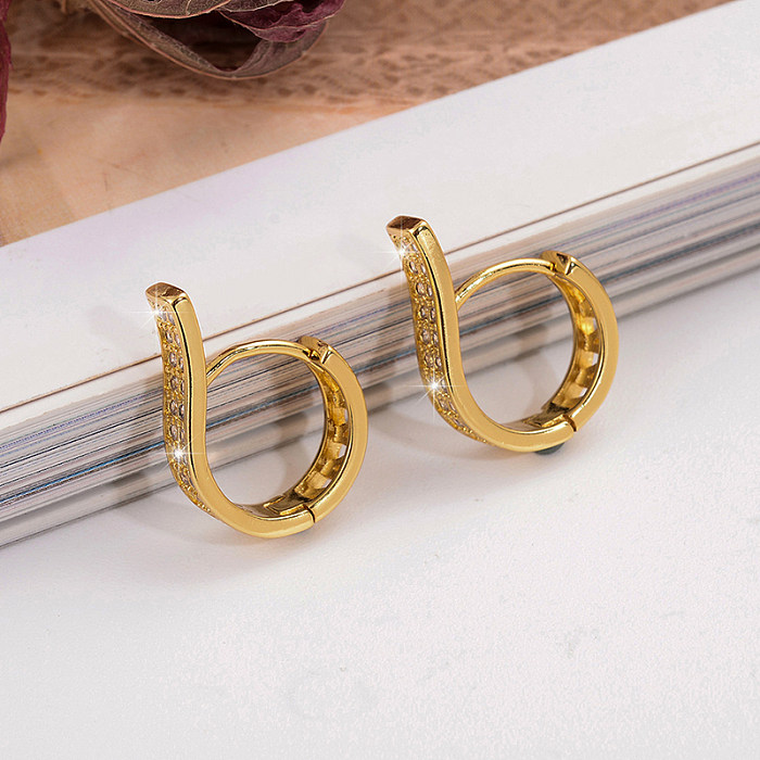 1 par de pendientes chapados en oro de 18 quilates con incrustaciones de silbato estilo Simple estilo IG