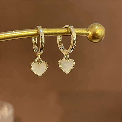 1 paire de boucles d'oreilles pendantes en forme de cœur, Style Simple, incrustation de cuivre, coquille