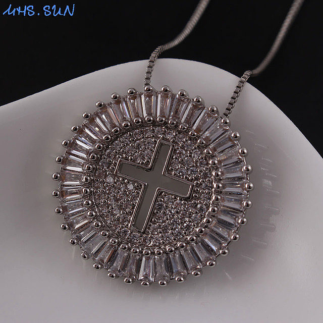 Retro Round Copper Plating Inlay Zircon 18K Gold Plated Pendant Necklace