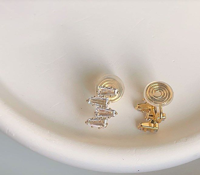 1 Pair Modern Style Geometric Plating Inlay Copper Zircon Gold Plated Ear Studs