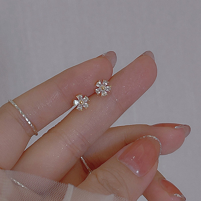 1 Pair Sweet Simple Style Flower Plating Inlay Copper Zircon Gold Plated Ear Studs