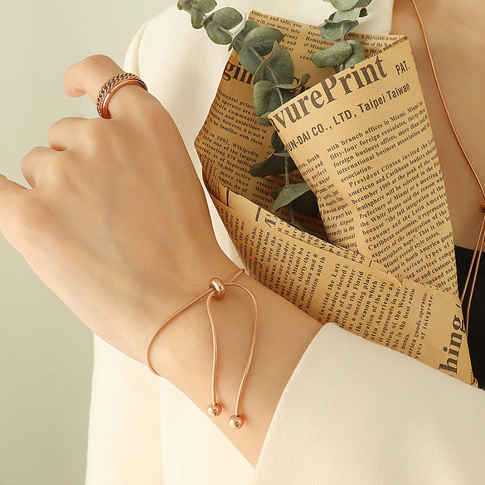1 pièce de collier de bracelets en acier titane de couleur unie de style simple