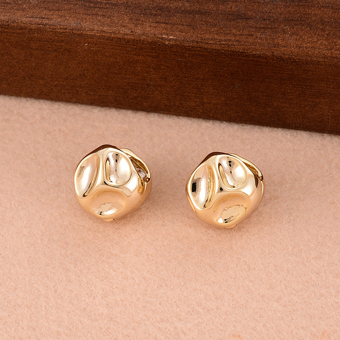 1 par de pinos de orelha banhados a ouro 14K, estilo simples, cor sólida, irregular, cobre