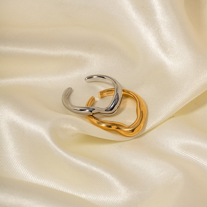 Schlichter offener Ring mit unregelmäßiger Edelstahlbeschichtung und 18-Karat-Vergoldung